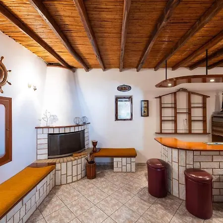The Eagle's Nest House - Overlooking Antiparos Дом отдыха